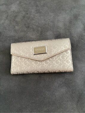 GUESS Champagne Logo Long Wallet
